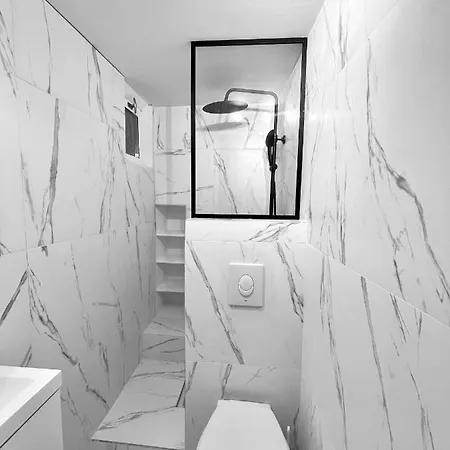 New Loft Old Town / Marche Provencal / Miusee Picasso Αντίμπ